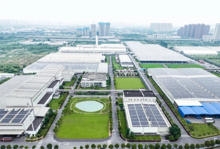 卢放：坚定走好“必由之路” ，打造世界级新能源汽车品牌