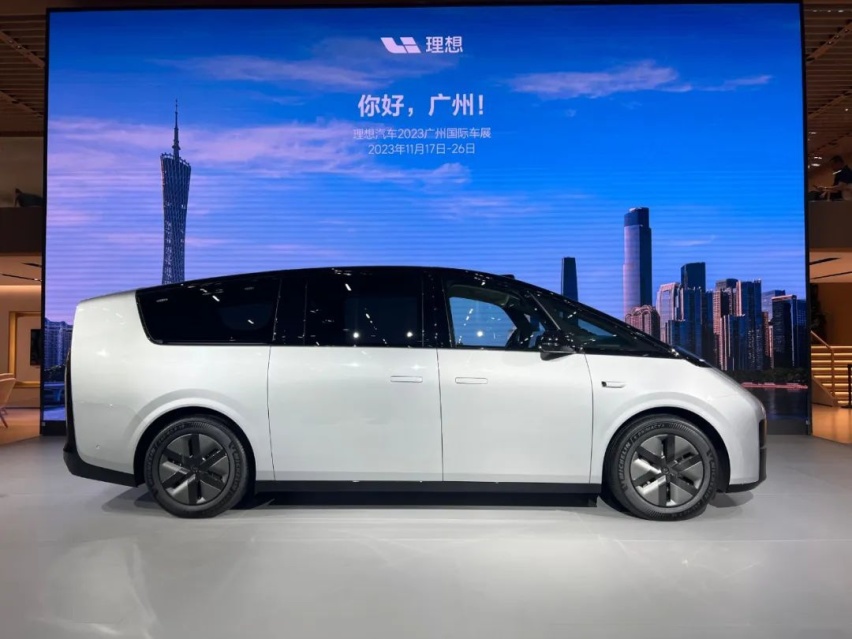 如果宝马推出新的中大型MPV，定价50万上下，可能吗？