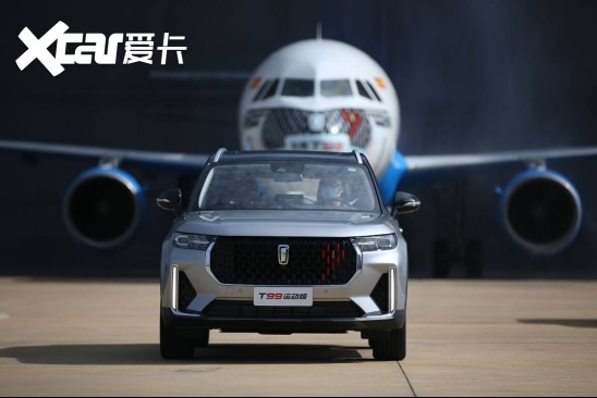 奔腾T99运动版，网友：空间不错、性价比高、很贴心很省心