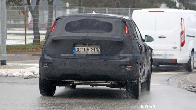 2022-kia-niro-rear-spy-photo.jpg