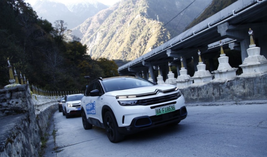 川西试驾天逸PHEV，开车也能拥有泡温泉一般的享受