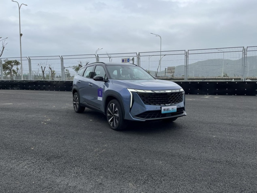 试驾官丨赛道实测博越L，“最好开的城市SUV”名副其实？