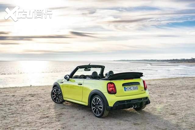 MINI CABRIO，迎着风“撩开”少女的心？