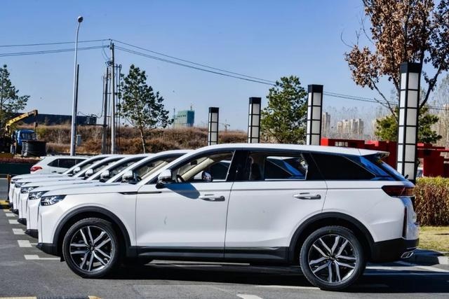 2.0T+8AT的中大型SUV，一汽奔腾T99值得买吗？