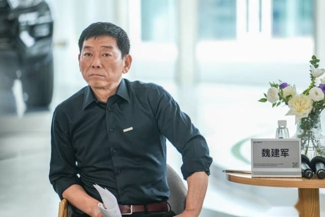 你们买的理想，成全了李想的新法拉利，此前曾批燃油车都是汽油味