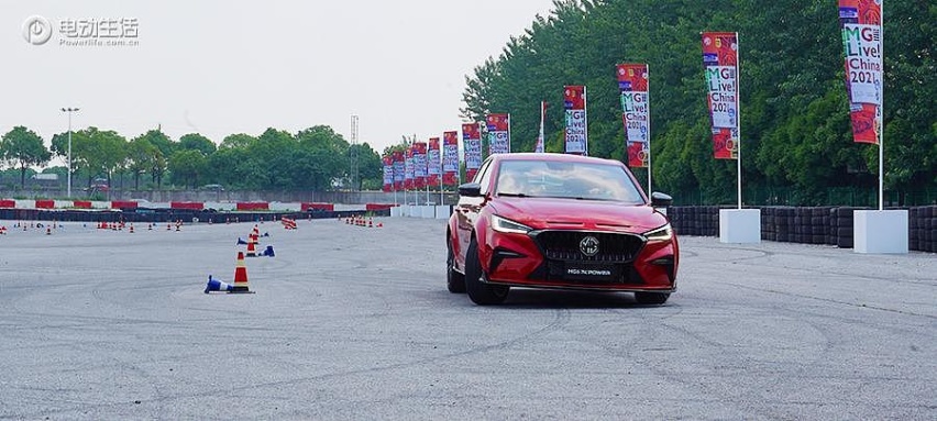 MG6 XPOWER赛道试驾！官方改装套件效果出众
