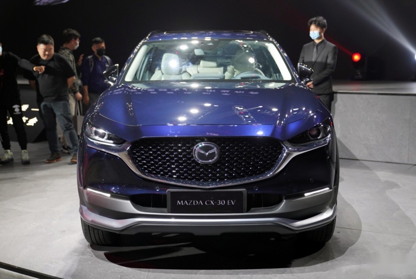 品牌国内纯电首秀，长安马自达CX-30 EV，挑战不容小觑！