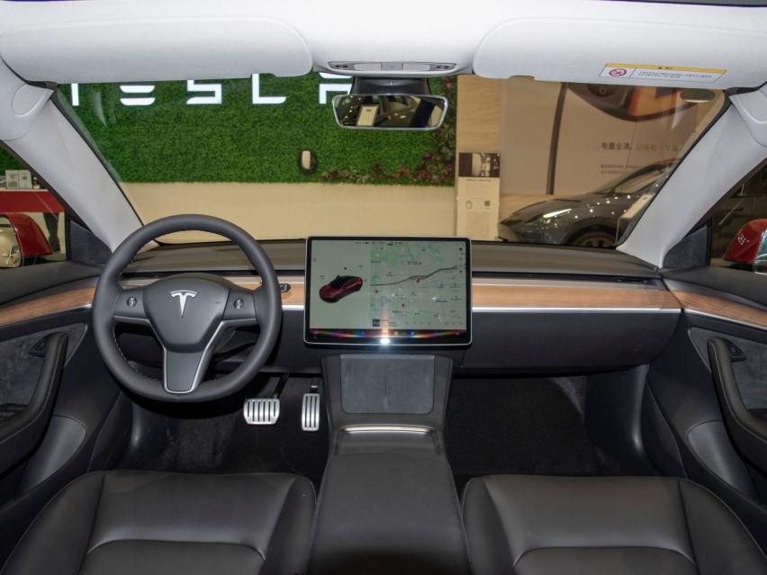 奔驰C级、奥迪A4L和特斯拉model3之间怎么选择？