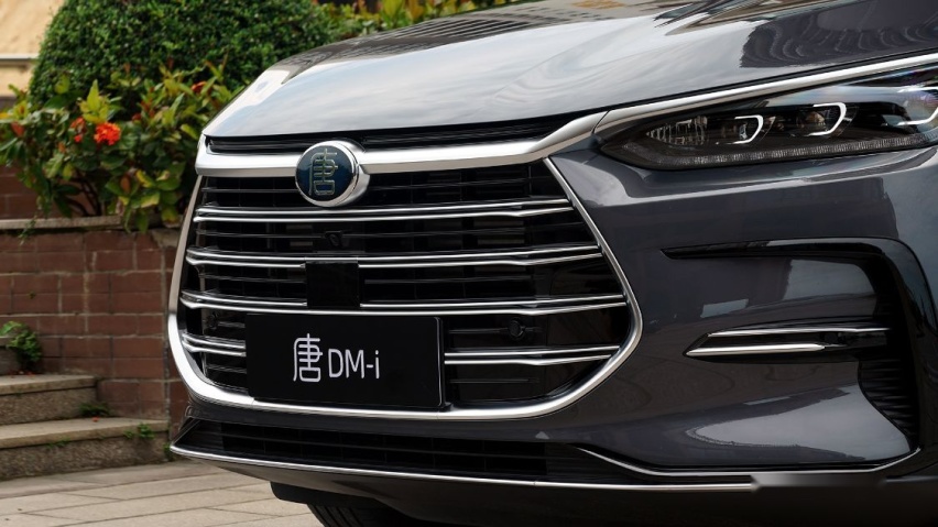 7座SUV/油耗低，适合家庭消费者，试比亚迪唐 DM-i