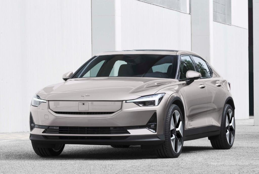 前臉全面升級!最高續航780km,新款極星2售29.98萬元起 前臉全面升級!最高續航780km,新款極星2售29.98萬元起