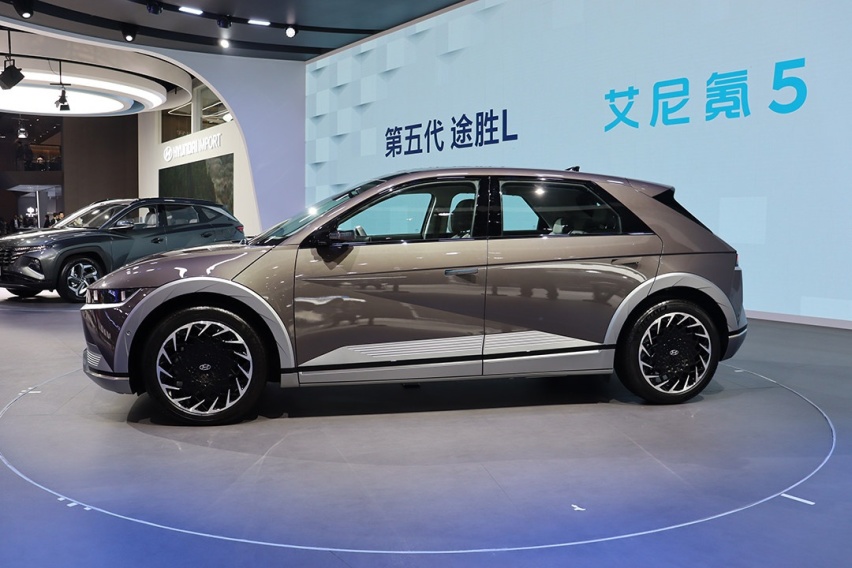现代IONIQ5 复古设计/超高配置 但这价位你会买吗？