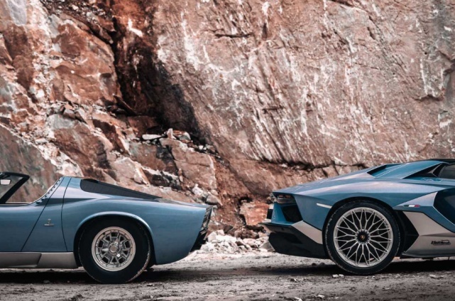 致敬前辈 LP780-4 Ultimae Roadster