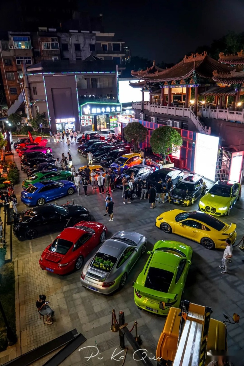 走街范雷克萨斯IS200咬地鲨，果然JDM与底盘灯才是最搭的