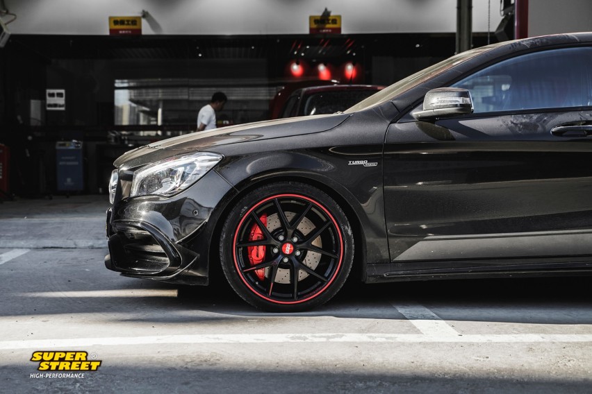 奔驰AMG CLA45改装EBC刹车钢喉