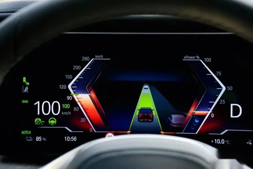 【e汽车】“最强BMW i7”强在哪？只有试了才知道