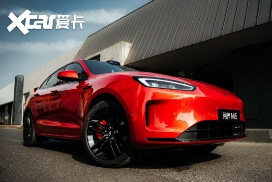 新春启程，美好同行！问界M5以全维硬实力圈粉年轻人