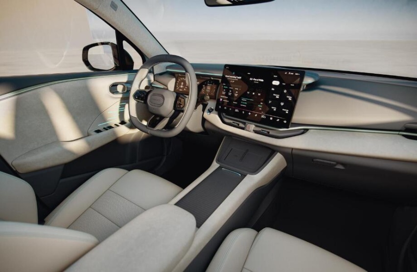高颜值插混SUV！或售18万元起，领克新车型06 EM-P内饰官图发布