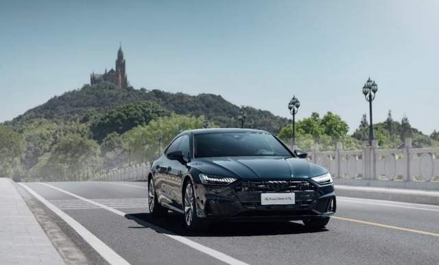 59.97万元起，奥迪A7L 55TFSI开启预售，还有限量1000台