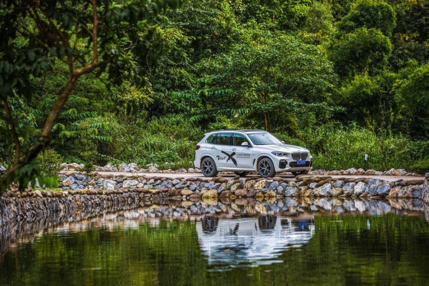 2020 新BMW X5雨林体验季正式开启