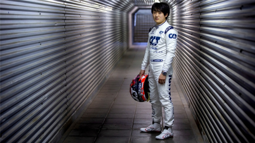 00后都开上F1了，角田裕毅