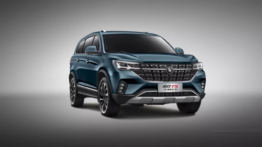 风行T5盛世款PK长安CS35 PLUS，谁是6万级自主SUV首选？