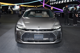 竞争奥迪A6L 丰田全新皇冠Sedan 上市 售29.9万起