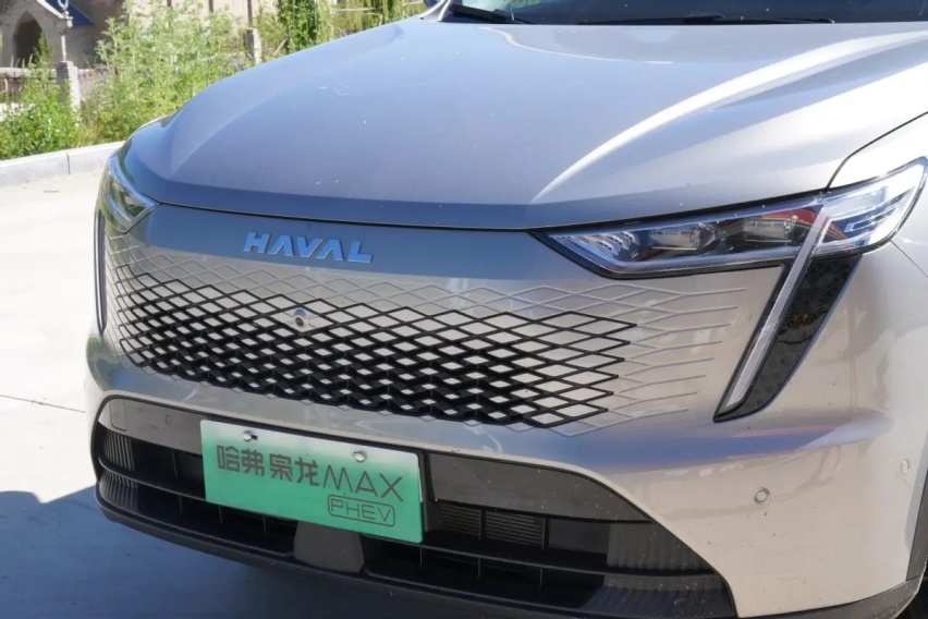 两挡、四驱、9种工作模式！试驾哈弗枭龙MAX