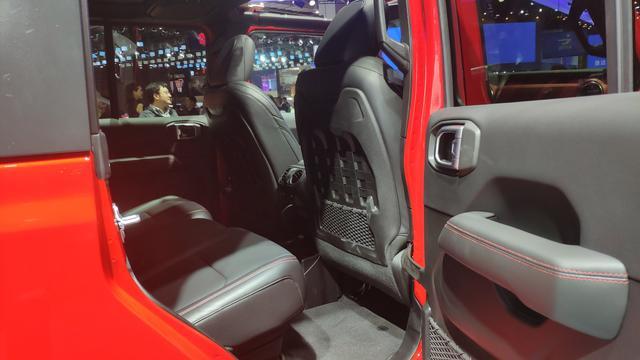 上海车展：Jeep Gladiator皮卡实车
