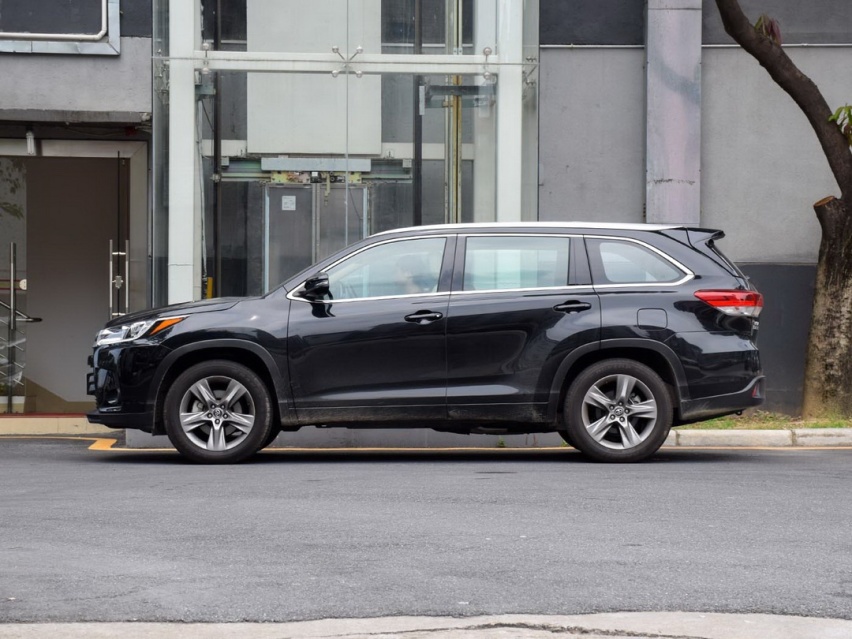 30万预算绕不开的两款7座SUV！都是好车 为何销量悬殊？