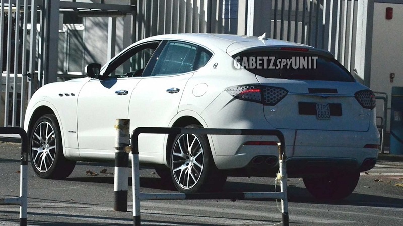 maserati-levante-facelift-spy-shots (1).jpg