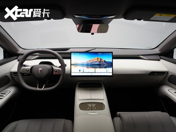 法拉利同源磁流变悬架！深蓝L06，年轻人的Dream Car？
