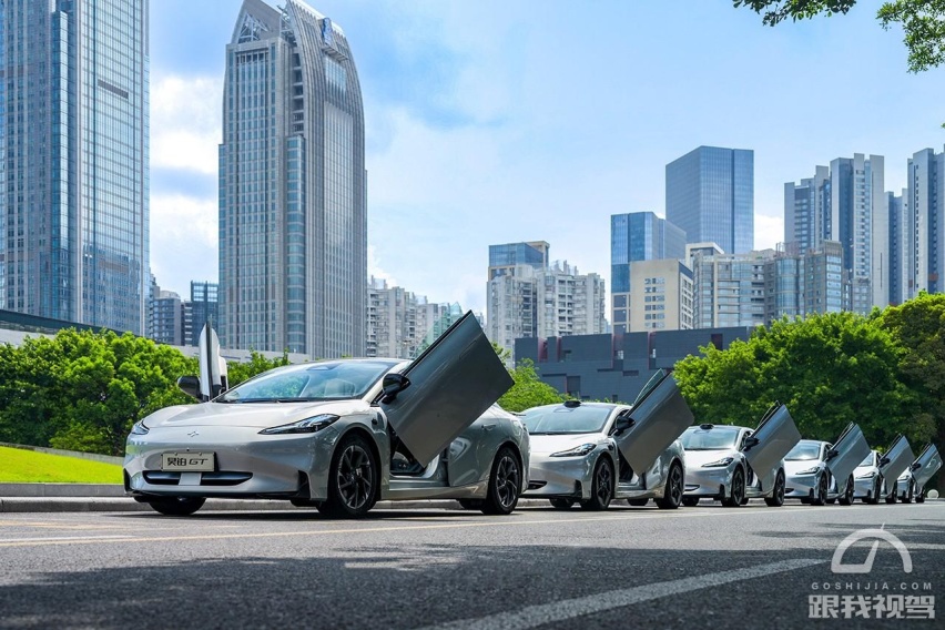 21.99万元起售，直面竞争特斯拉Model 3，昊铂GT才是真正的卷