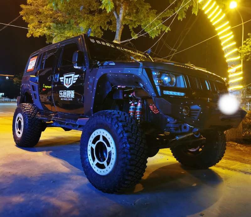 不止越野，BJ40背后的追求极致与铁血侠情