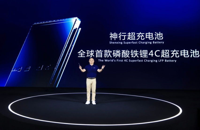 电动汽车普及冲破最后关卡，告别补能焦虑