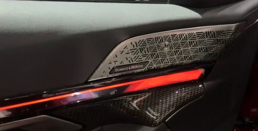 宝马i5 M60实拍：60万的宝马纯电M性能车，你愿意买吗？