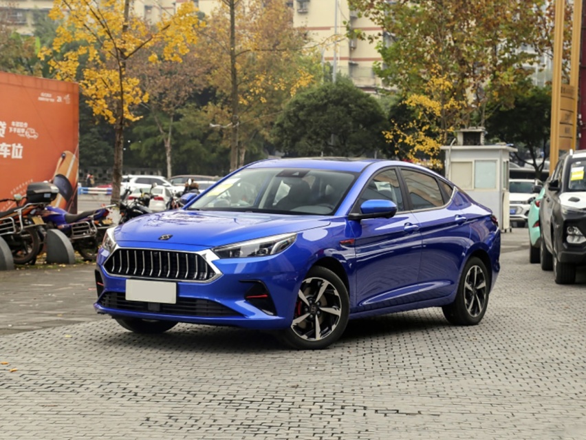 【帮你选车】10万就能落地的紧凑型车 思皓A5怎么买划算？