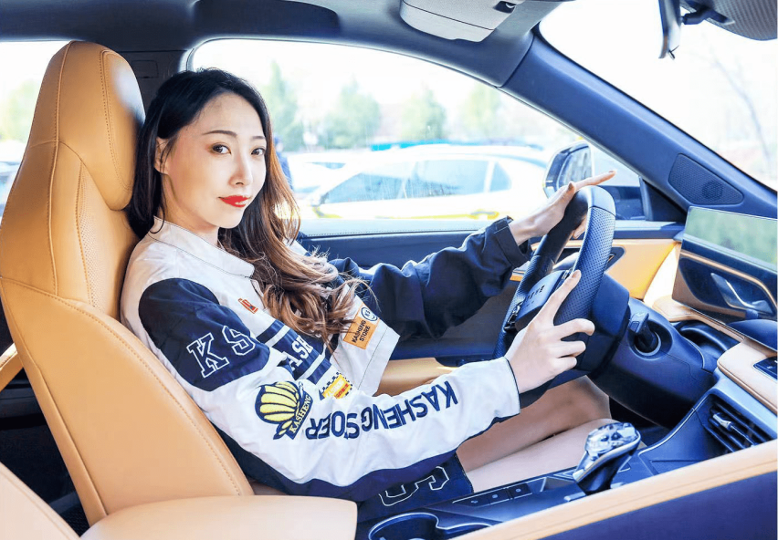 阳春三月正当时 试驾全新第三代荣威RX5/超混eRX5