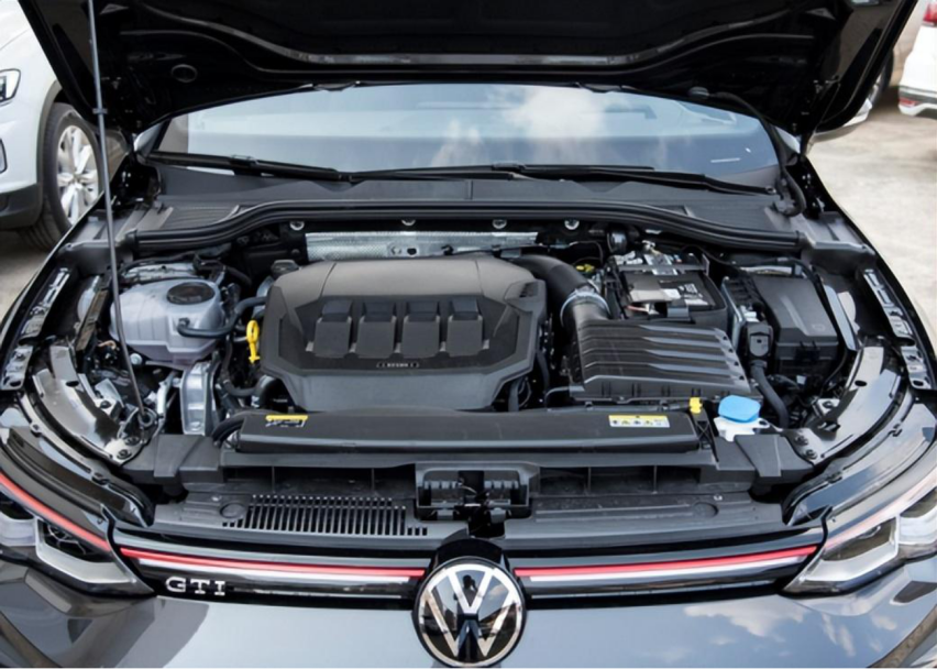 2023款高尔夫GTI，带给你稳定的驾驶体验