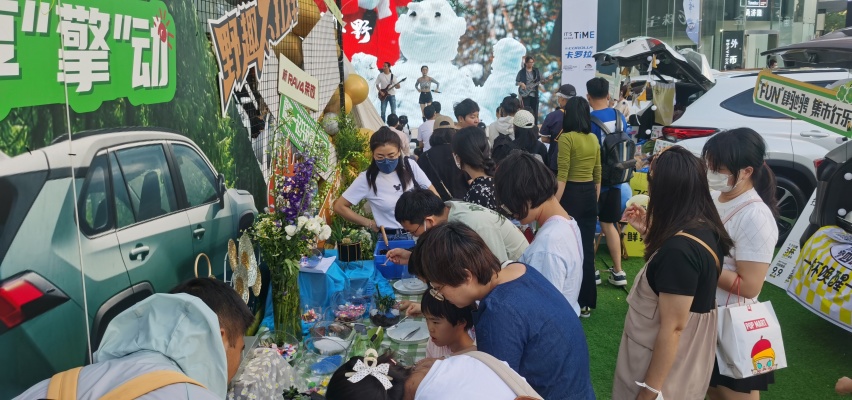 一汽丰田新卡罗拉&新RAV4荣放智慧新生劲驰春城