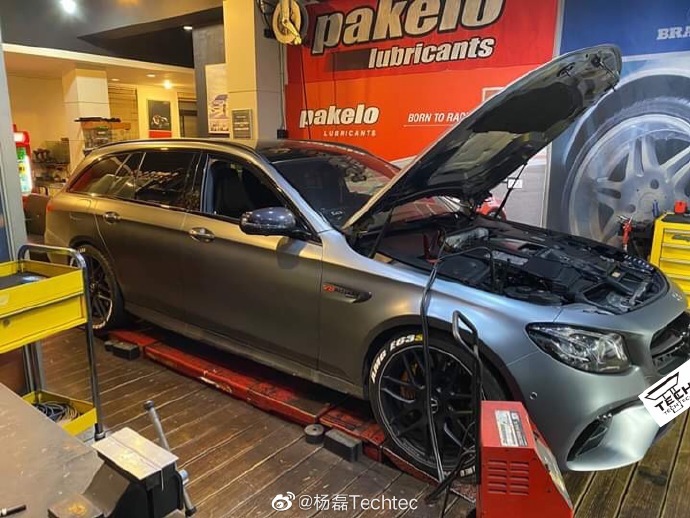 奔驰E63S V8双涡轮德国Techtec刷电脑刷ECU改装