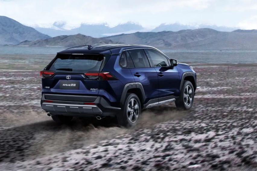 首付5.3万，月均花费5267元，搭载2.0L动力的RAV4荣放怎么样