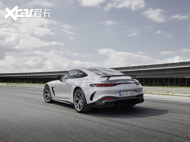 赛道性能显著提升 奔驰AMG GT 63 Pro官图发布