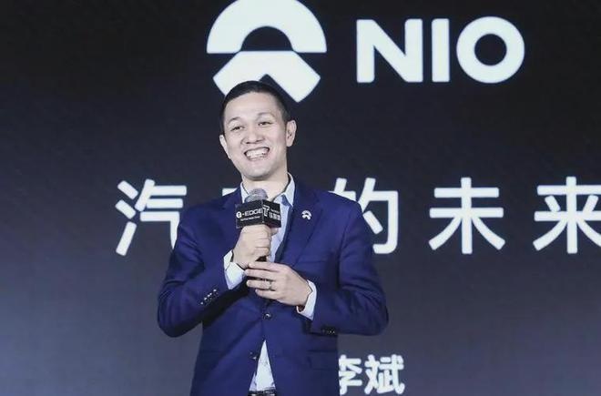 李斌又开直播试驾乐道全新车型,看看都有哪些亮点
