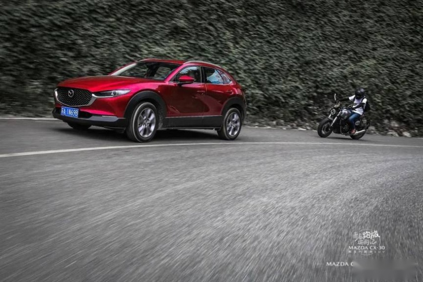 试过CX-30后，被老婆路转粉逼着买车