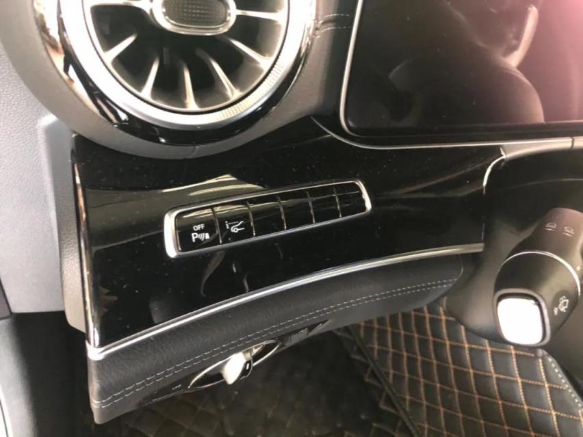 19款奔驰AMG GT50改装23P驾驶辅助系统和前排座椅记