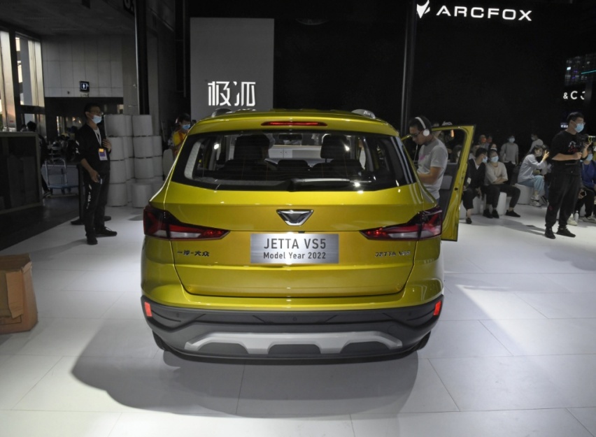 大众的换标车，售价8.68万元起，新款捷达VS5还值得买吗？