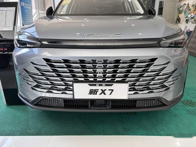 春城邂逅“大舒”北京新X7 这款女王座驾不一般