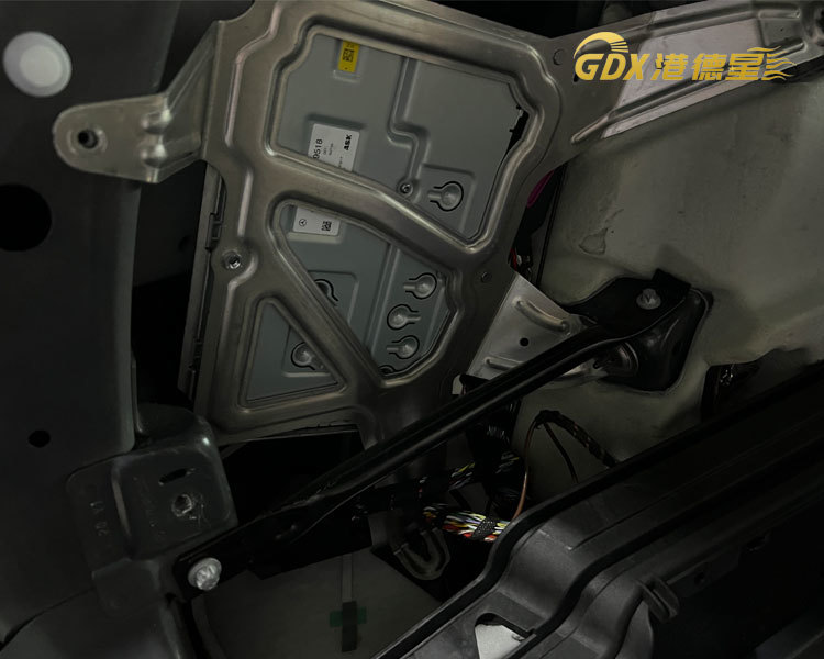 奔驰GLE53不能错过的音响，加装3d大柏林之声25个扬声器有多震撼