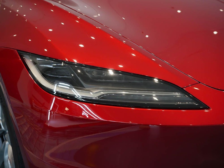 Model 3和智界S7 谁才是纯电轿车之王？