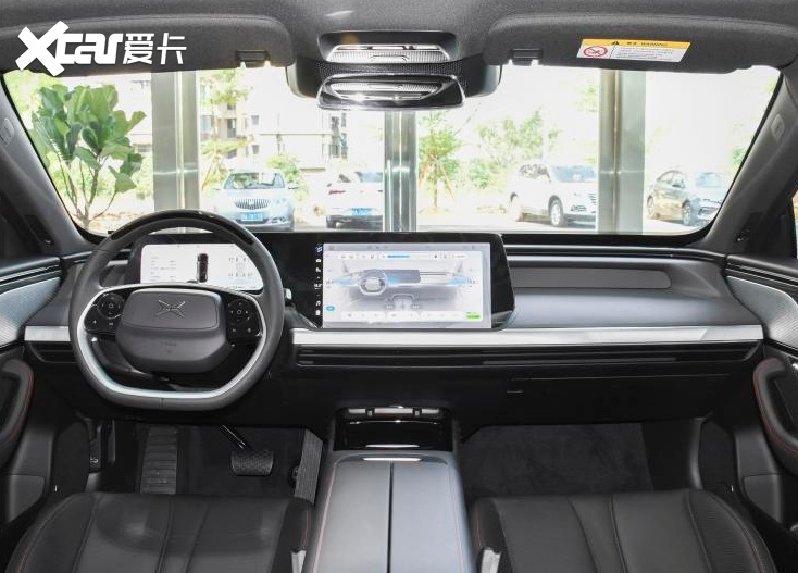 小鹏P7新增车型正式上市！外观酷似“黑武士”，售价34.99万元